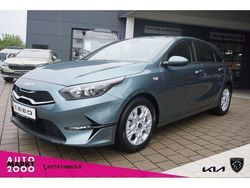 Grau Gebraucht 2024 Kia Ceed Vision Kleinwagen | 21.990 € (Fairer Preis)