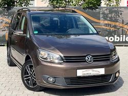 Braun Gebraucht 2015 VW Touran Life Van / Kleinbus | 9.999 € (Fairer Preis)