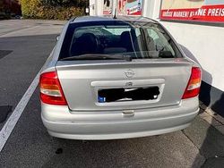 Silber Gebraucht 1999 Opel Astra Limousine | 1.600 €