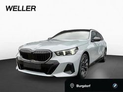 Brooklyn grau (grau) Neu 2025 BMW 540 M Sport Kombi | 87.490 € (Teuer)