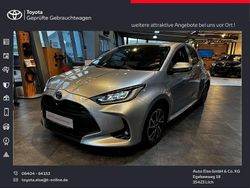 Silber Gebraucht 2022 Toyota Yaris Hybrid Team Limousine | 17.890 € (Fairer Preis)