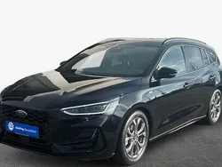 Schwarz Gebraucht 2023 Ford Focus ST-Line Kombi | 24.500 € (Guter Preis)