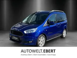 Indicblau Gebraucht 2017 Ford Tourneo Courier Titanium Van / Kleinbus | 12.450 € (Fairer Preis)