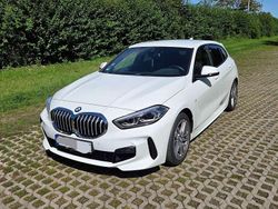Weiß Gebraucht 2020 BMW 118 M Sport Kleinwagen | 24.300 € (Etwas zu teuer)