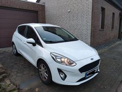 Weiß Gebraucht 2018 Ford Fiesta Titanium Kleinwagen | 10.390 € (Fairer Preis)