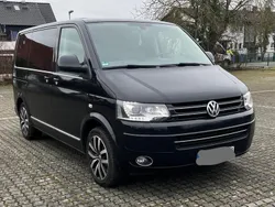 Schwarz Gebraucht 2025 VW Multivan Van / Kleinbus | 26.500 €