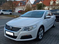 Weiß Gebraucht 2011 VW CC Comfortline Limousine | 13.900 € (Teuer)