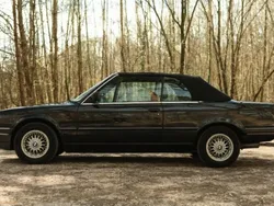 Schwarz Gebraucht 1989 BMW 320 Cabriolet Cabrio | 18.600 €