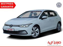 Weiß Gebraucht 2022 VW Golf VIII Style Limousine | 24.950 € (Fairer Preis)