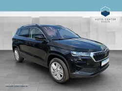 Blau (blau) Neu 2025 Skoda Karoq Selection SUV | 25.849 € (Superpreis)