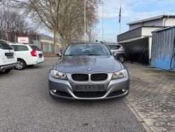 Grau Gebraucht 2012 BMW 318 Comfort Edition Kombi | 8.890 € (Fairer Preis)