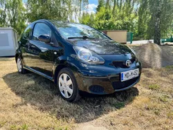 Schwarz Gebraucht 2010 Toyota Aygo Kleinwagen | 3.129 € (Fairer Preis)