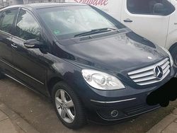 Schwarz Gebraucht 2007 Mercedes 190 Limousine | 3.500 €