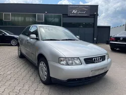 Silber Gebraucht 1999 Audi A3 Ambition Limousine | 2.899 € (Fairer Preis)