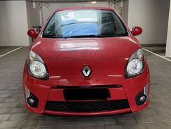 Rot Gebraucht 2009 Renault Twingo Kleinwagen | 3.000 € (Fairer Preis)
