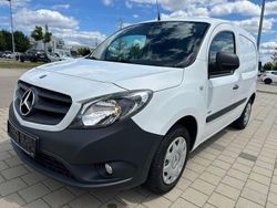 Weiß Gebraucht 2017 Mercedes Citan 109 Van / Kleinbus | 7.999 € (Guter Preis)