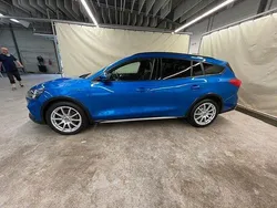 Blau Gebraucht 2021 Ford Focus Active Kombi | 15.900 € (Fairer Preis)