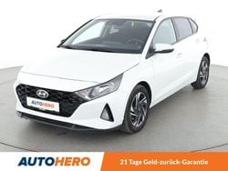 Weiß Gebraucht 2021 Hyundai i20 Edition 30 Kleinwagen | 13.920 € (Fairer Preis)