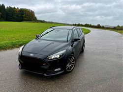 Schwarz Gebraucht 2016 Ford Focus Sport Kombi | 16.000 € (Fairer Preis)