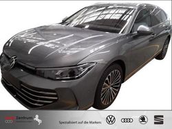 Grau Gebraucht 2024 VW Passat Elegance Kombi | 44.970 € (Fairer Preis)