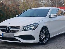 Weiß Gebraucht 2025 Mercedes CLA200 AMG Kombi | 16.800 €