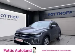 Grau Gebraucht 2024 VW T-Roc Move SUV | 27.922 € (Guter Preis)
