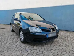 Schwarz Gebraucht 2006 VW Golf V Trendline Limousine | 2.300 € (Fairer Preis)