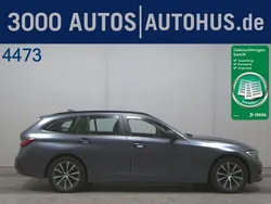 Grau Gebraucht 2020 BMW 320 Advantage Kombi | 17.480 € (Guter Preis)