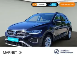 Deep black perleffekt Gebraucht 2024 VW T-Roc Life SUV | 21.990 € (Guter Preis)