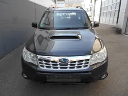 Dark gray (m) Gebraucht 2012 Subaru Forester Comfort SUV | 6.790 € (Teuer)