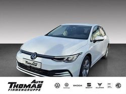 Pure white Gebraucht 2023 VW Golf Life Limousine | 18.380 € (Guter Preis)