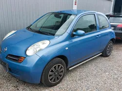 Blau Gebraucht 2003 Nissan Micra Kleinwagen | 1.500 €