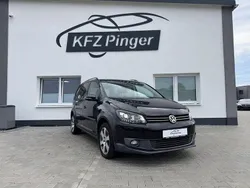 Schwarz Gebraucht 2011 VW Touran Cross Van / Kleinbus | 7.499 € (Guter Preis)
