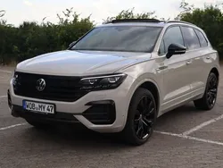 Beige Gebraucht 2023 VW Touareg R-line SUV | 57.800 € (Superpreis)