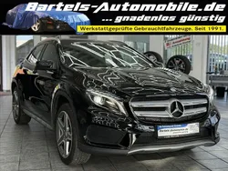 Schwarz Gebraucht 2015 Mercedes GLA200 AMG line SUV | 19.450 € (Fairer Preis)