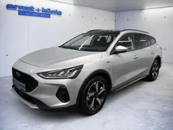 Silber Gebraucht 2024 Ford Focus Active X Limousine | 27.980 € (Fairer Preis)