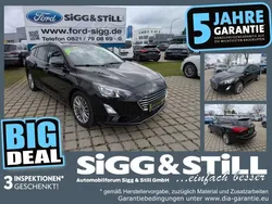 Obsidianschwarz metallic Gebraucht 2021 Ford Focus Titanium X Kombi | 17.950 € (Superpreis)