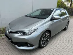 Toyota Auris Hybrid