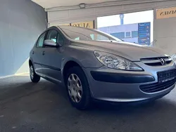 Farbe grau Gebraucht 2005 Peugeot 307 Premium Kleinwagen | 3.499 € (Etwas zu teuer)
