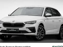 Weiß Neu 2025 Skoda Scala Drive Kleinwagen | 26.490 € (Etwas zu teuer)