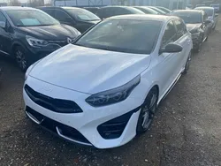 Weiß Gebraucht 2021 Kia Ceed Limousine | 20.900 € (Teuer)