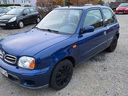 Blau Gebraucht 2002 Nissan Micra Kleinwagen | 2.850 €