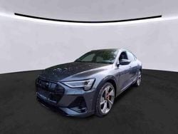 Daytonagrau perleffekt Gebraucht 2022 Audi e-tron Sportback Exclusive SUV | 39.950 € (Guter Preis)