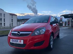 Rot Gebraucht 2009 Opel Zafira Selection Van / Kleinbus | 2.990 € (Fairer Preis)