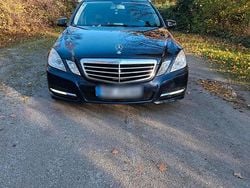 Blau Gebraucht 2012 Mercedes E250 Kombi | 10.990 € (Fairer Preis)