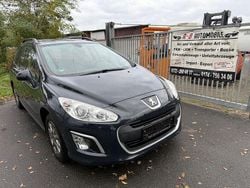 Grau Gebraucht 2012 Peugeot 308 Access Kombi | 1.400 €