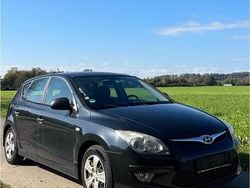Schwarz Gebraucht 2011 Hyundai i30 Classic Kleinwagen | 2.950 € (Fairer Preis)