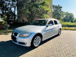 Grau Gebraucht 2010 BMW 318 Kombi | 8.000 € (Etwas zu teuer)