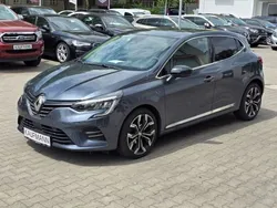 Grau Gebraucht 2022 Renault Clio V Intens Limousine | 15.890 € (Fairer Preis)