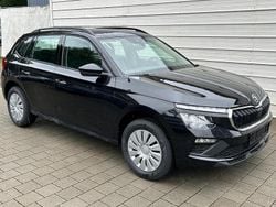 Blackmagic perleffekt Neu 2025 Skoda Kamiq Essence SUV | 25.079 € (Guter Preis)